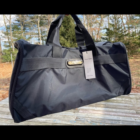 Retro Pierre Cardin Gym bag, carry on, duffle bag with shoulder strap Grey NWT - Picture 3 of 15